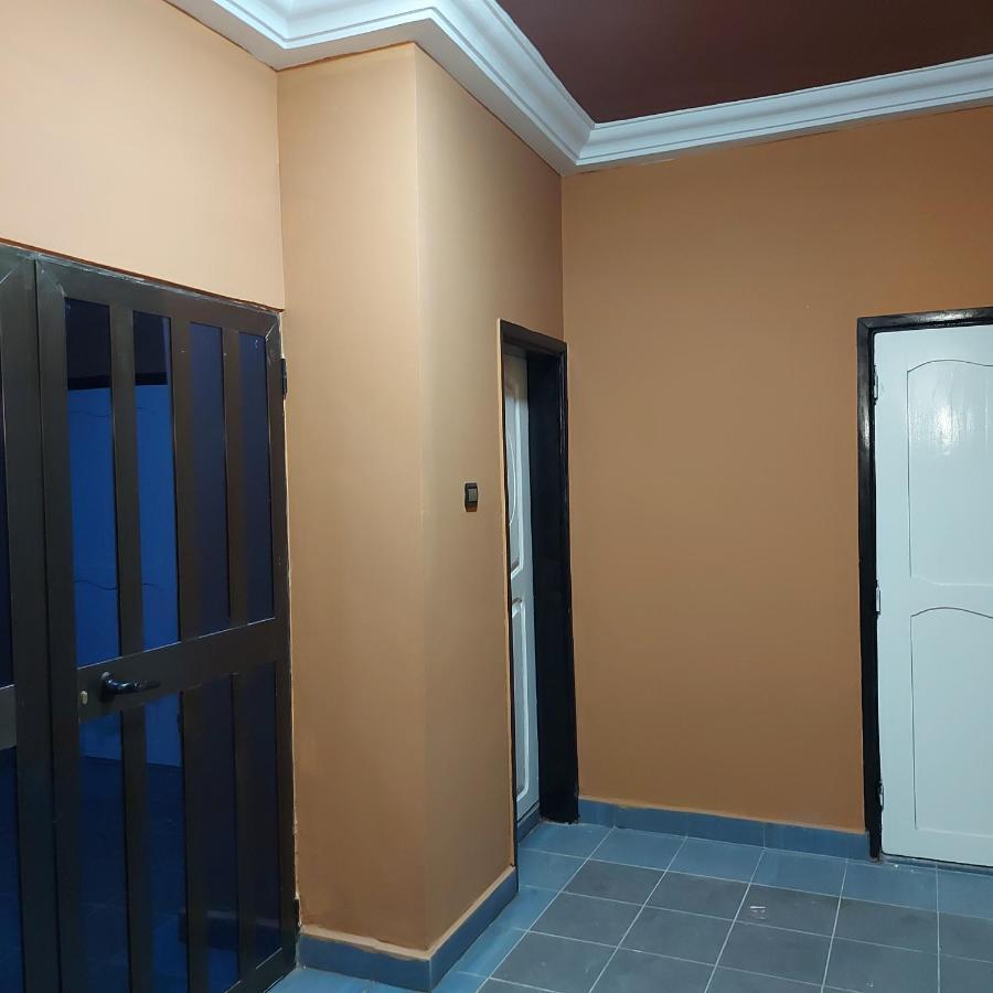 Royal Blue Guest House & Bar Lomé Dış mekan fotoğraf